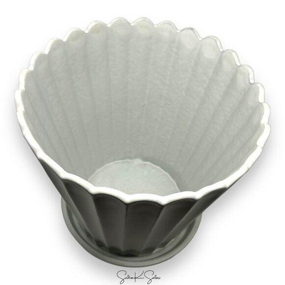 Scallop-Fluted Stoneware In/Outdoor Planter Pot Large - Hearth & Hand Magnolia - Picture 8 of 10